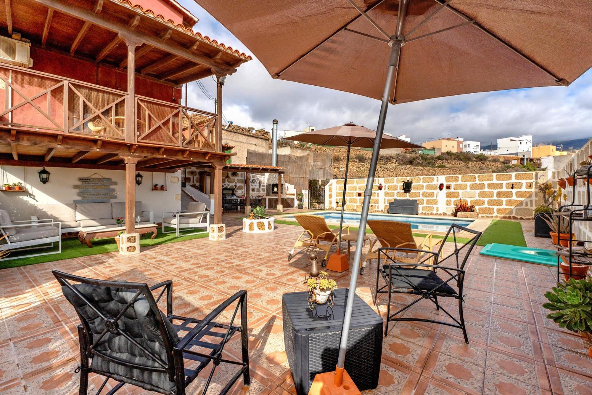 Casa Elvira Villa Chimiche Exterior photo